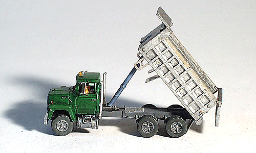 53013 GHQ: Ford 9000 Dump Truck Kit
