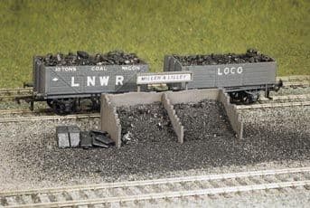 533 Ratio: TRACKSIDE BUILDINGS  Coal Staithes