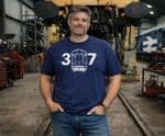 Class 37 Train T-Shirt – Minimalist Railway Graphic Tee for Train Enthusiasts