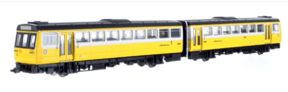Dapol 2D-142-002 Scale 1 148 N Class 142 042 Merseyrail