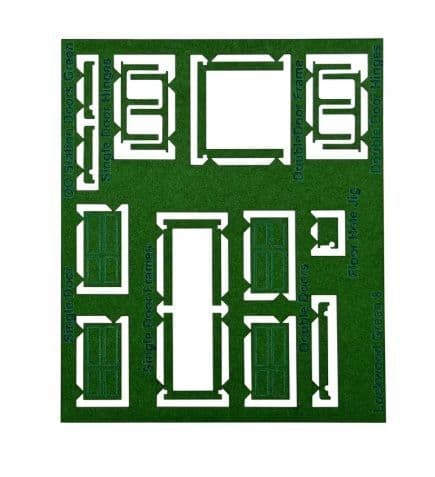 Dapol Kitmaster 4C-000-001 OO Gauge Station Doors - Green