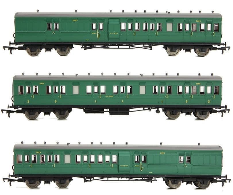 E86013 EFE LSWR Cross Country 3-Coach Pack SR Malachite Green