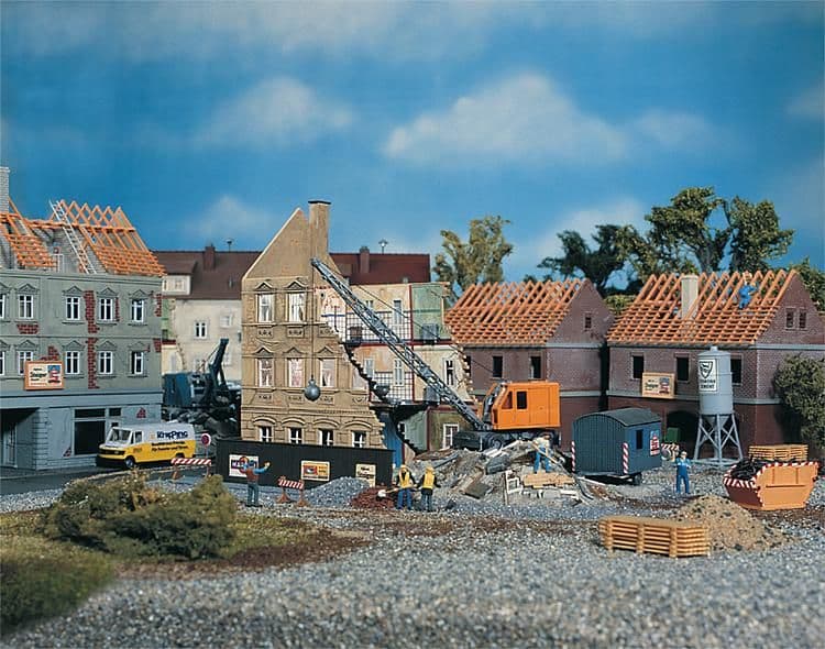 Faller 130466 HO Scale House Under Demolition