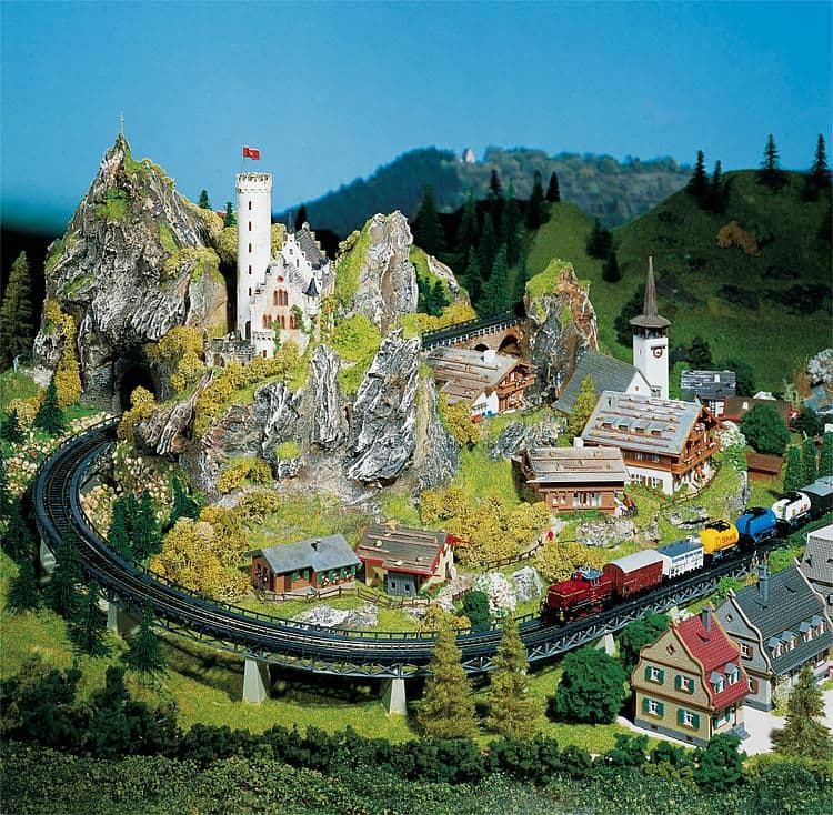 Faller 222539 N Scale Access Ramp Set 4Straight 4 Curved Track Beds