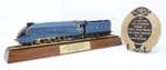 Hornby R3612 80th Anniversary of World Steam Record pack with gold-plated Class A4 4468 "Mallard" an