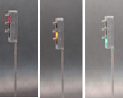 ME301011 301-011 OO Gauge traffic lights x 2