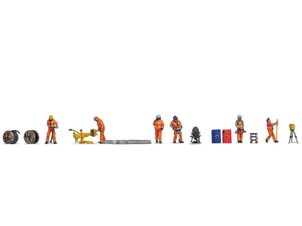 N35901 Scale 1 160 N Track Construction 3D Themed Figure Set