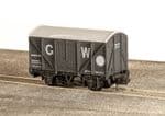 NR-42B PECO Quality Line N Gauge GWR Banana Ventilated Van