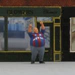 OO Gauge 1:76 Football Fan Crystal Palace Painted Figure (1)
