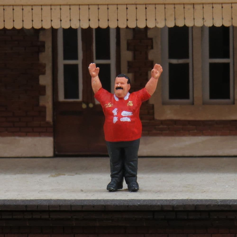 Oo Scale Statue OO Gauge 1 76 Football Fan Liverpool FC Painted Figure