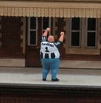 OO Gauge 1:76 Football Fan Newcastle UTD Painted Figure