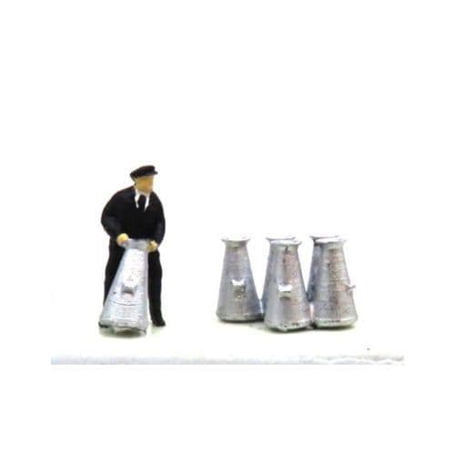 OSBF TT062 TT1:120 Scale Porter with milk churns (painted) £8.95