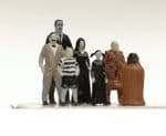 OSBF0013 HO scale Scary Family