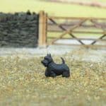 OSBF087 OO Gauge Figures Scottish Terrier (painted) (X2)