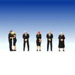 OSBF102 OO Gauge Figures Funeral Mourners (painted) (x6)