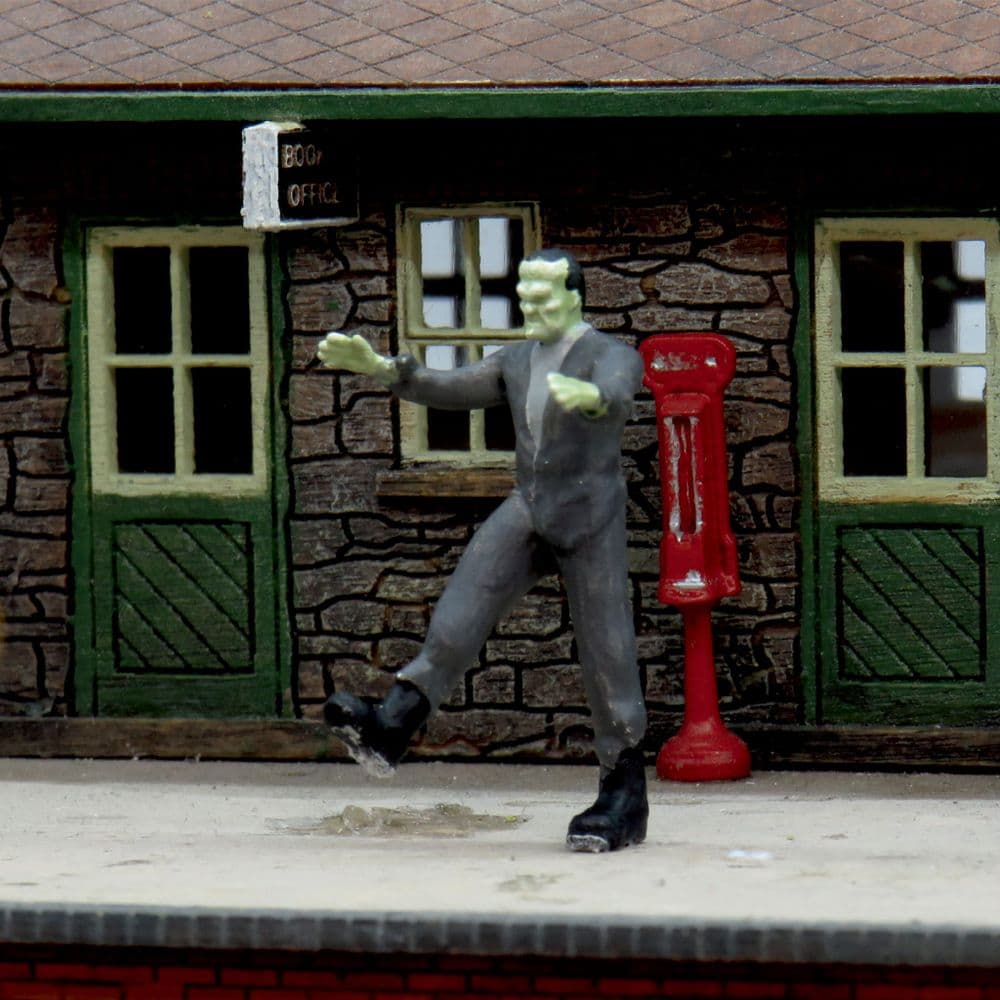 Oo Scale Statue OSBF113 OO Gauge Frankensteins Monster Figure painted