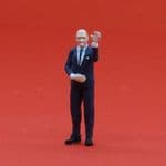 OSBF124 OO gauge Prince William painted figure