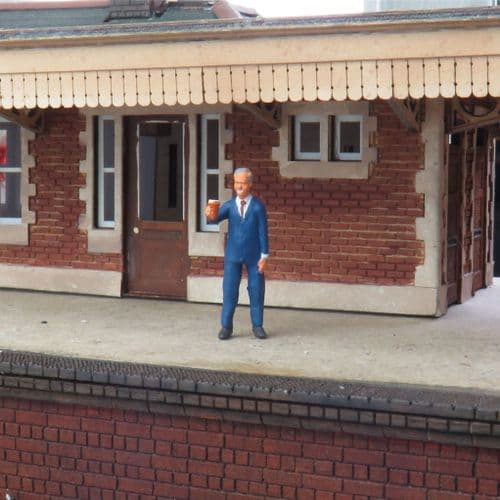 OSBF162 OO Gauge Nigel Farage (painted figure)