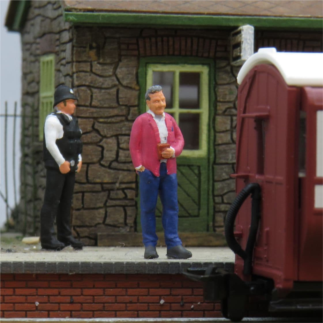 OSBF163 OO Gauge Michael Portillo painted figure