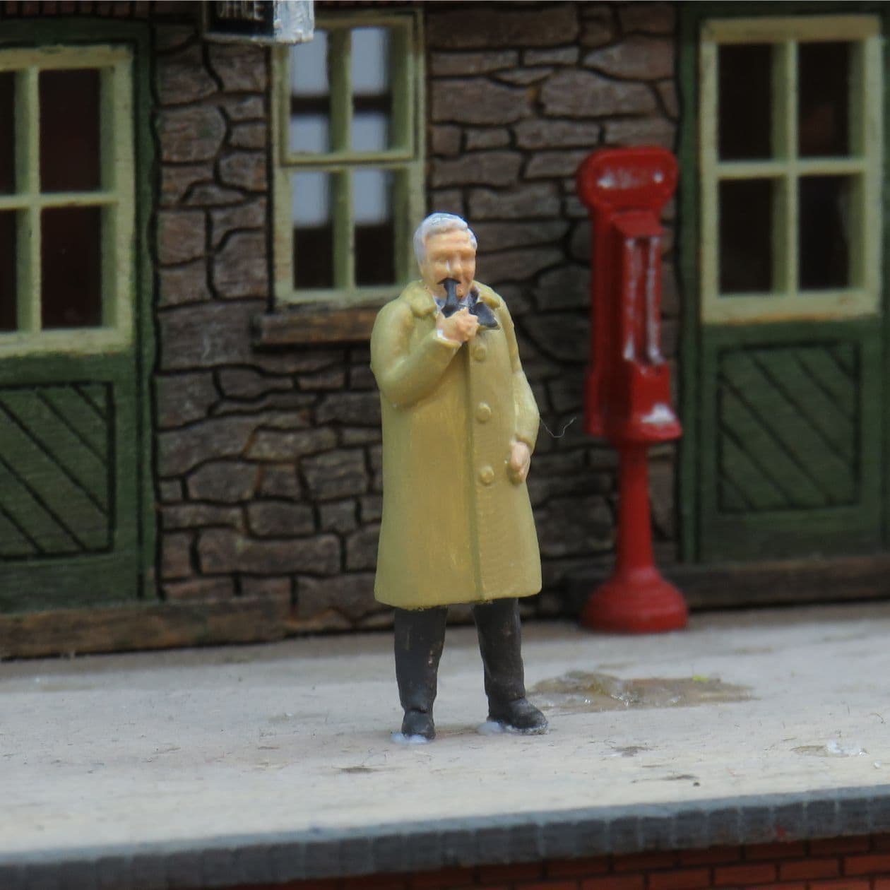 OSBF169 OO gauge Harold Wilson painted figure