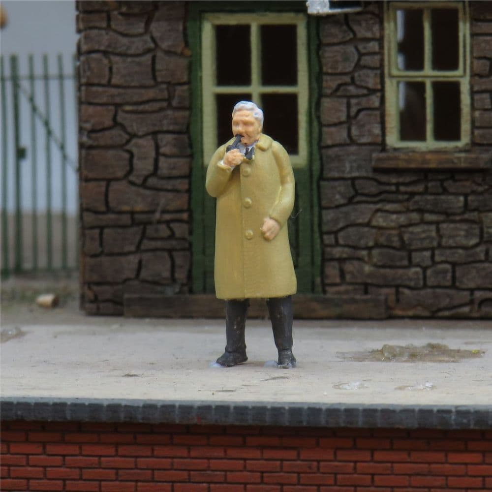 OSBF169 OO gauge Harold Wilson painted figure