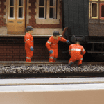 OSBF201 OO Gauge 1:76 TMD Workers Painted Figure  pack