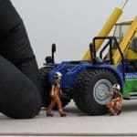 OSBF218 OO Gauge Figures Female Freight Terminal Workers (painted) (pack of 2)