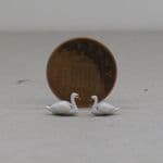 OSBFTT111 TT 1:120 Scale Swans (painted) pair