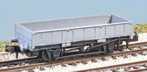 Peco KNR251 / PN01 Parkside: BR Grampus Engineers