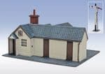 Peco LK218	Lineside OO/HO/OO-9 Tan-y-Bwlch Station Building L/cut kit