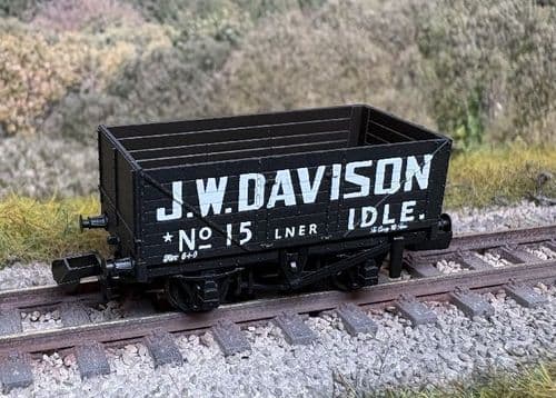 PECO NR7021P   RTR N 7 plank Open Wagon, JW Davison