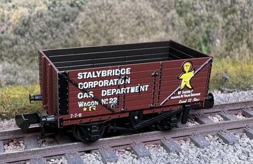 PECO NR7024P RTR N 7 plank Open Wagon, Stalybridge Corp Gas Dept