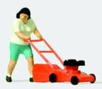 Preiser 28085 - HO Scale Mowing The Lawn