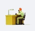 Preiser 28107 Police Officer at the Desk