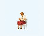 Preiser 28176 Nursing Mother