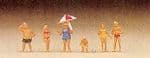 Preiser 88524 - Z Scale Family On The Beach