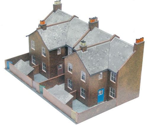 Superquick C5 Four Red Brick Terrace Backs