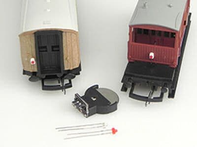 Train Tech TTAL1  Modern Image Tail Lamp (Flashing)