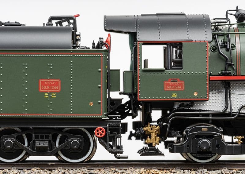 Trix 25141 Scale 1 87 HO SNCF 141 R 1244 Steam Locomotive VI DCC-Sound