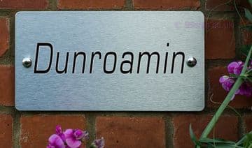 Dunroamin -Funny House Name Sign Plaque- Ideal housewarming gift