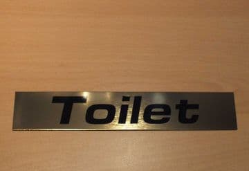 Toitet Door Sign | Brass Effect