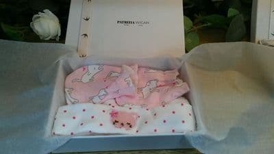 Baby Hat and Mitt Gift Box