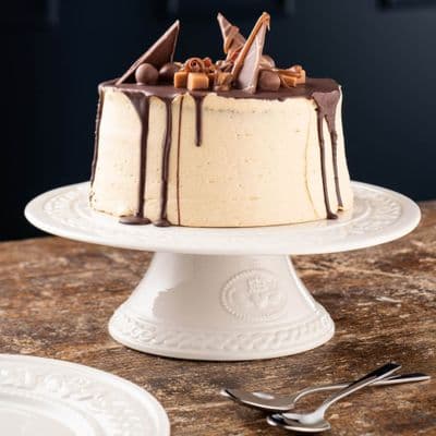 Belleek Claddagh Cake Stand