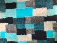 Pawstrading™ Anti-Slip Backed Veterinary Fleece Bedding Dog Bed / Mat Blue Patchwork