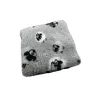 Pawstrading™ Anti-Slip Backed Veterinary Fleece Bedding Dog Bed / Mat GREY SHEEP