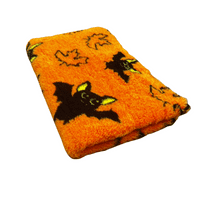 Pawstrading™ Premium Autumnal  HALLOWEEN Orange Bat Leaf Anti-Slip Backed Vet Bedding Fleece Bed