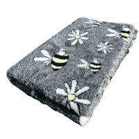 Pawstrading™ Premium Bee & Daisy Grey Malb Anti-Slip Backed Veterinary Fleece Vet Bedding