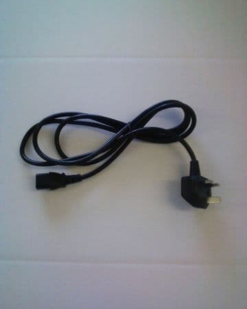 UK 13a/IEC Power supply cable - B007