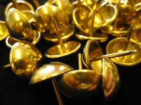 100 LARGE 24mm HEAD UPHOLSTERY NAILS - SOLID NON RUST BRASS HEAD - Steel shank