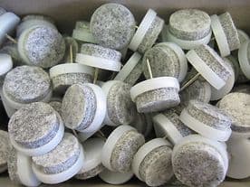 24 felt floor protection nails -24mm- Bulk felt & nylon chair leg feet glides